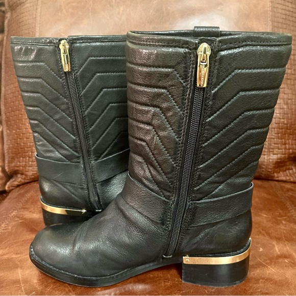 Vince Camuto Quilted Leather Moto Boots With Gold Tone Hardware Size 7.5 - Picture 3 of 10